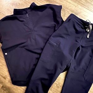 Figs Navy Scrub Set